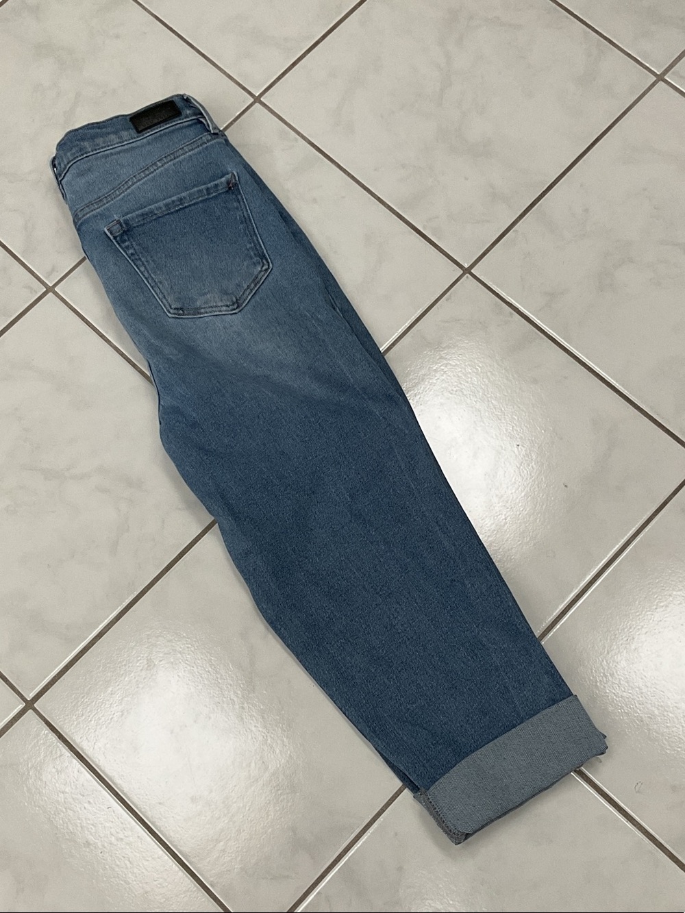 Nicole Miller Blue Distressed Cropped Jeans